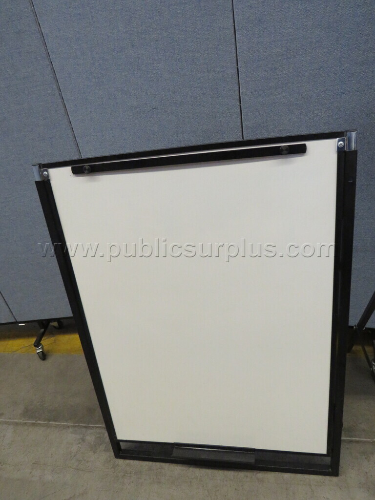 Whiteboard/Paper Pad Easel **Unknown Condition** — photo 1