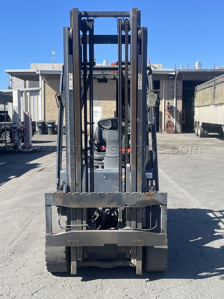 2012 Doosan Forklift — photo 1