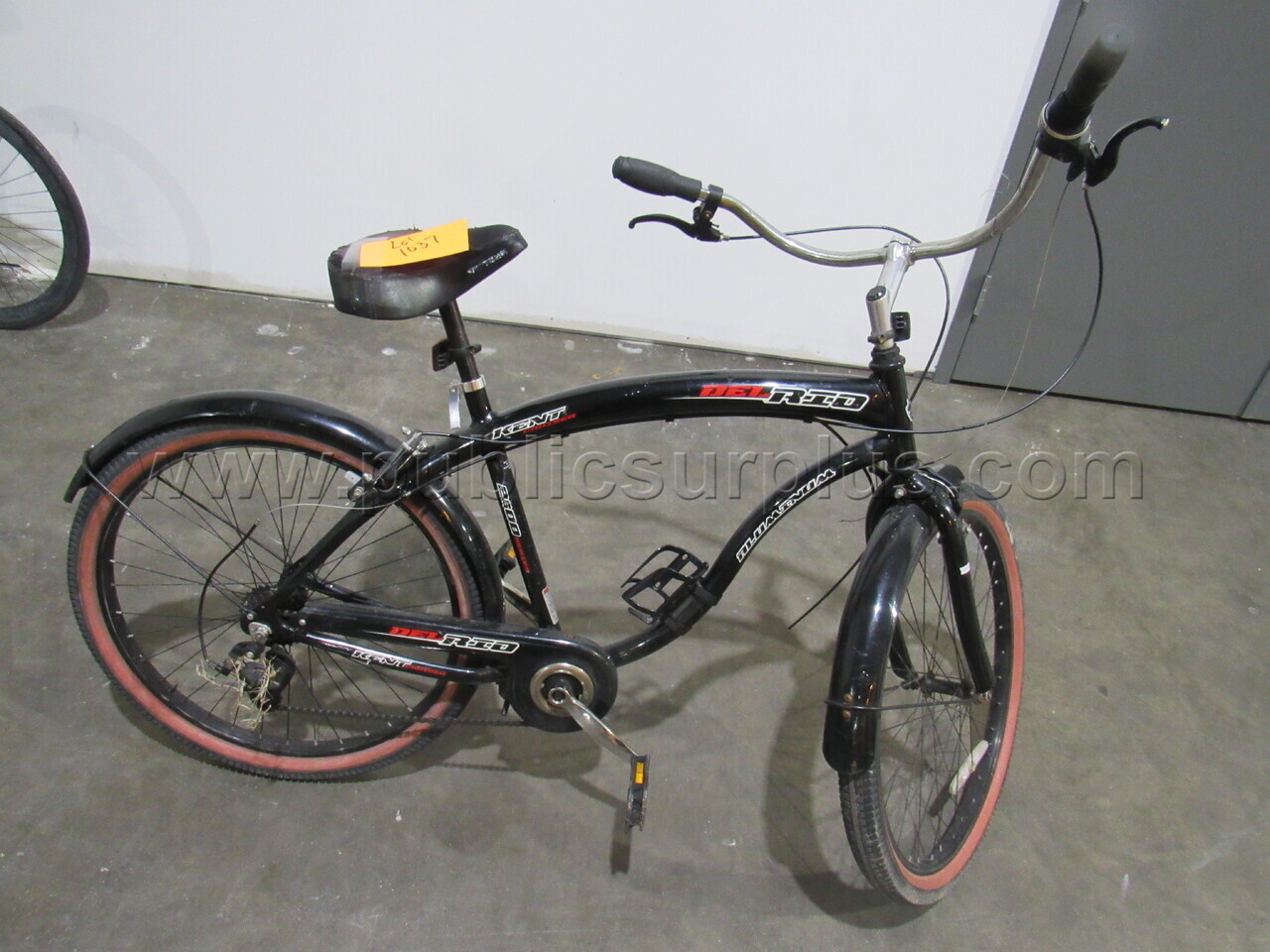 Lot 1037  Bicycle — photo 1