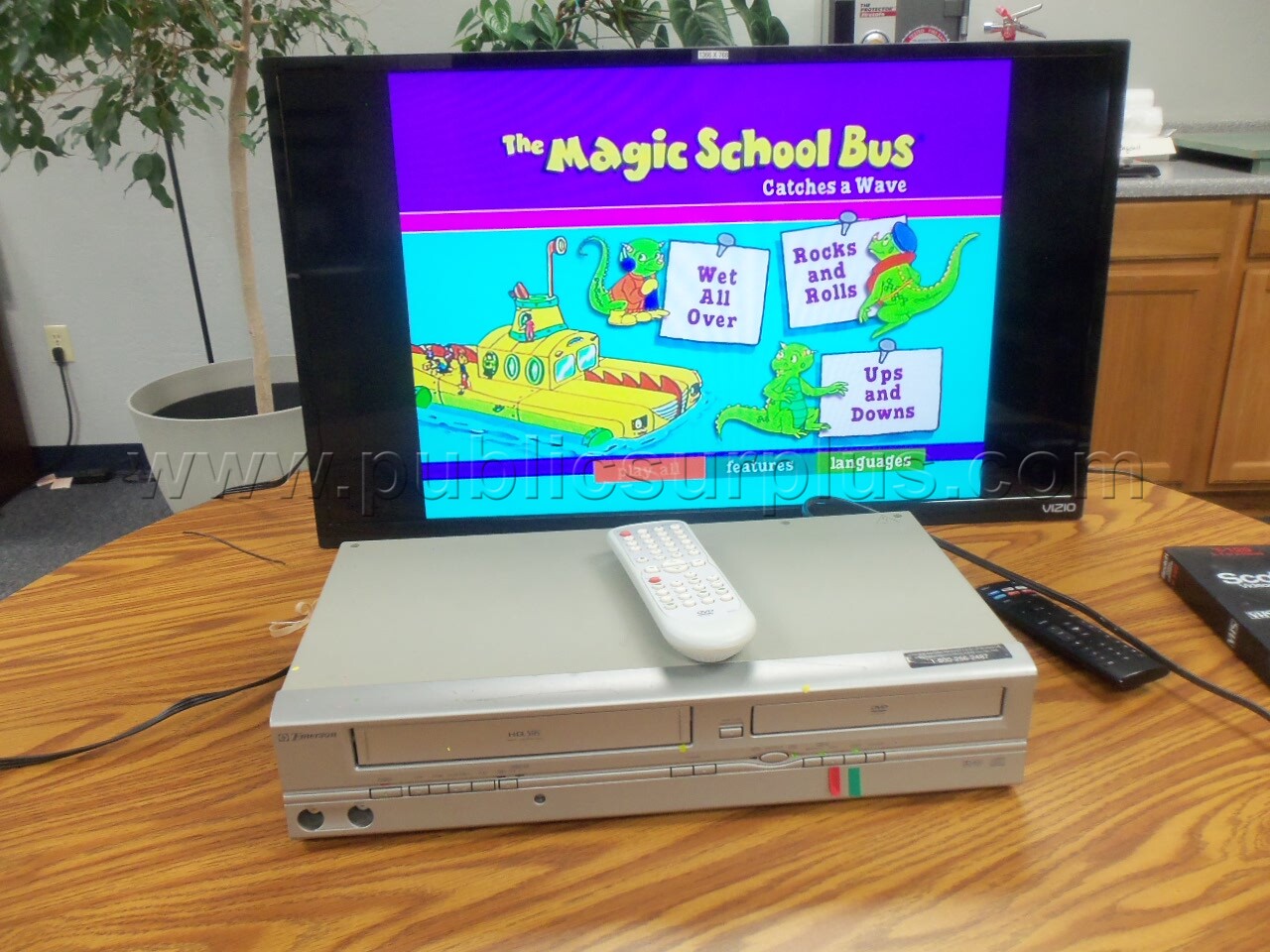 Emerson DVD/VHS Player — photo 1