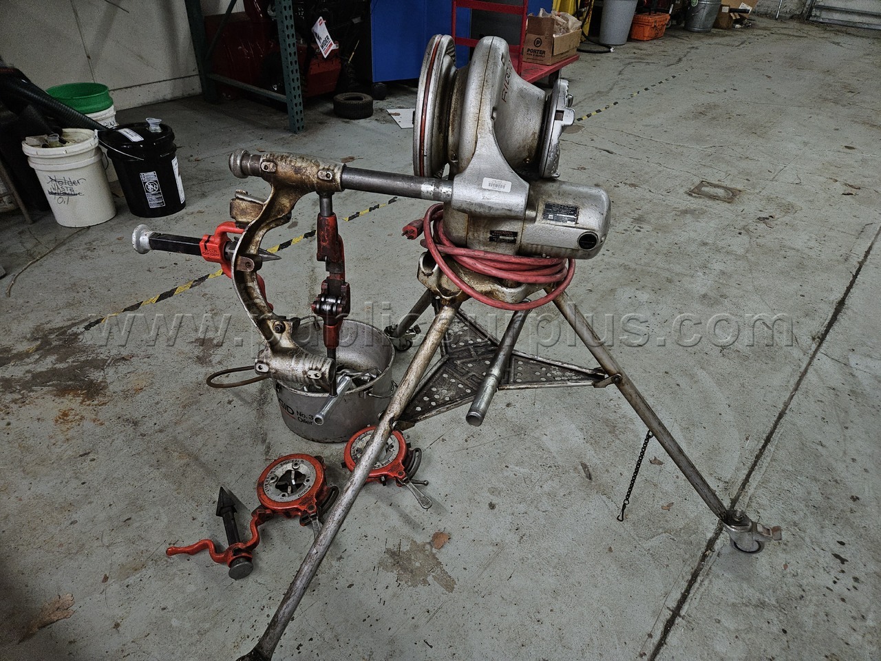 Ridgid Model 200 with accessories — photo 1