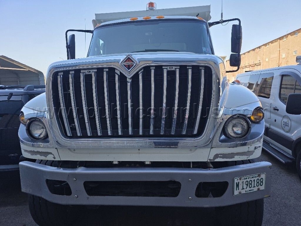 2013 International 7500 — photo 1