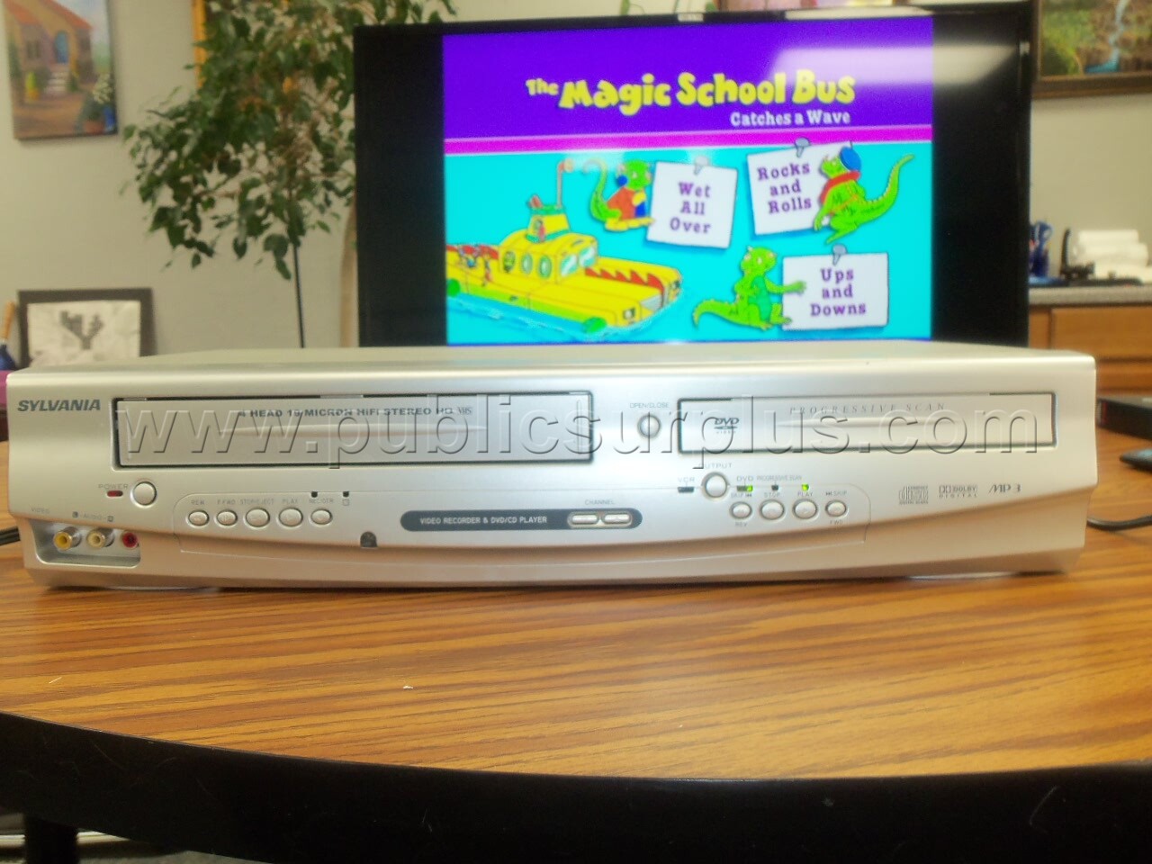 Sylvania DVD/VHS Player — photo 1