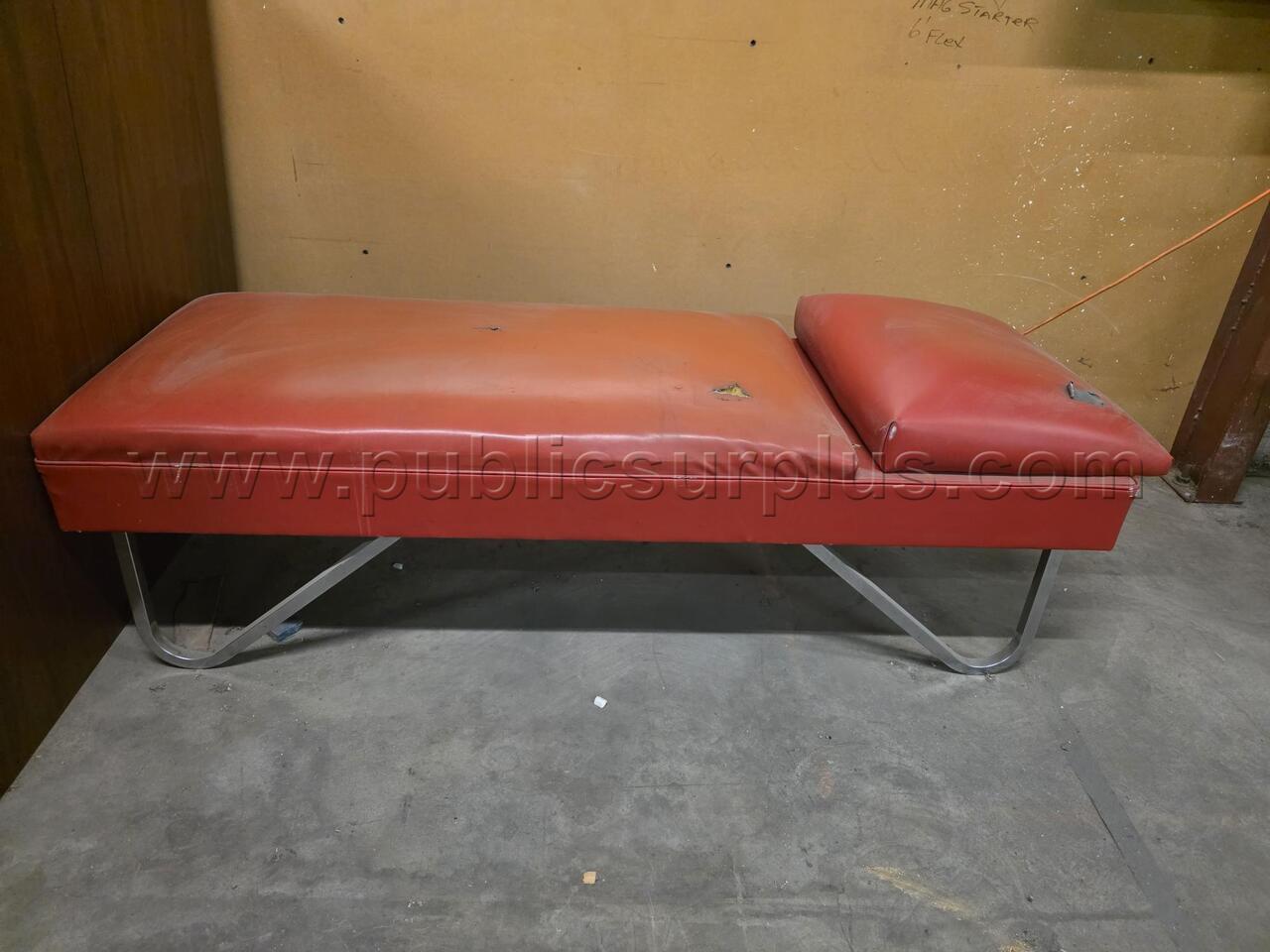 Nurse's Recovery Couch — photo 1