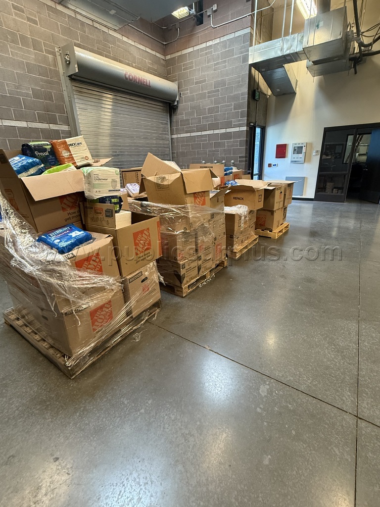 4 Pallets - Adult Incontinence Products — photo 1