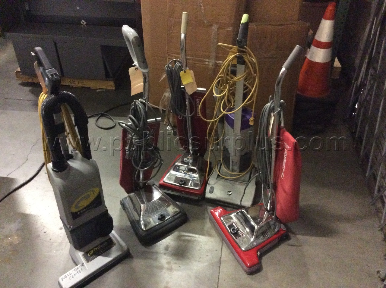 5 Pc - Commercial Vacuum Cleaner Bundle (4 Work/Run) — photo 1