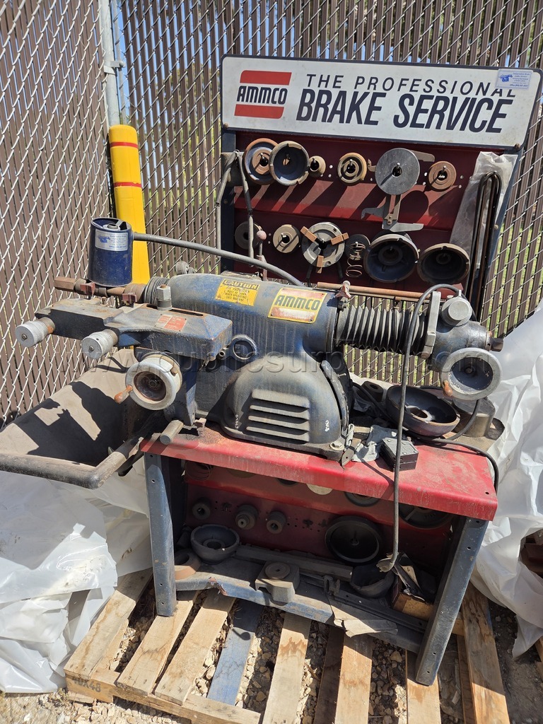 Ammco 4000 Brake Service Lathe — photo 1
