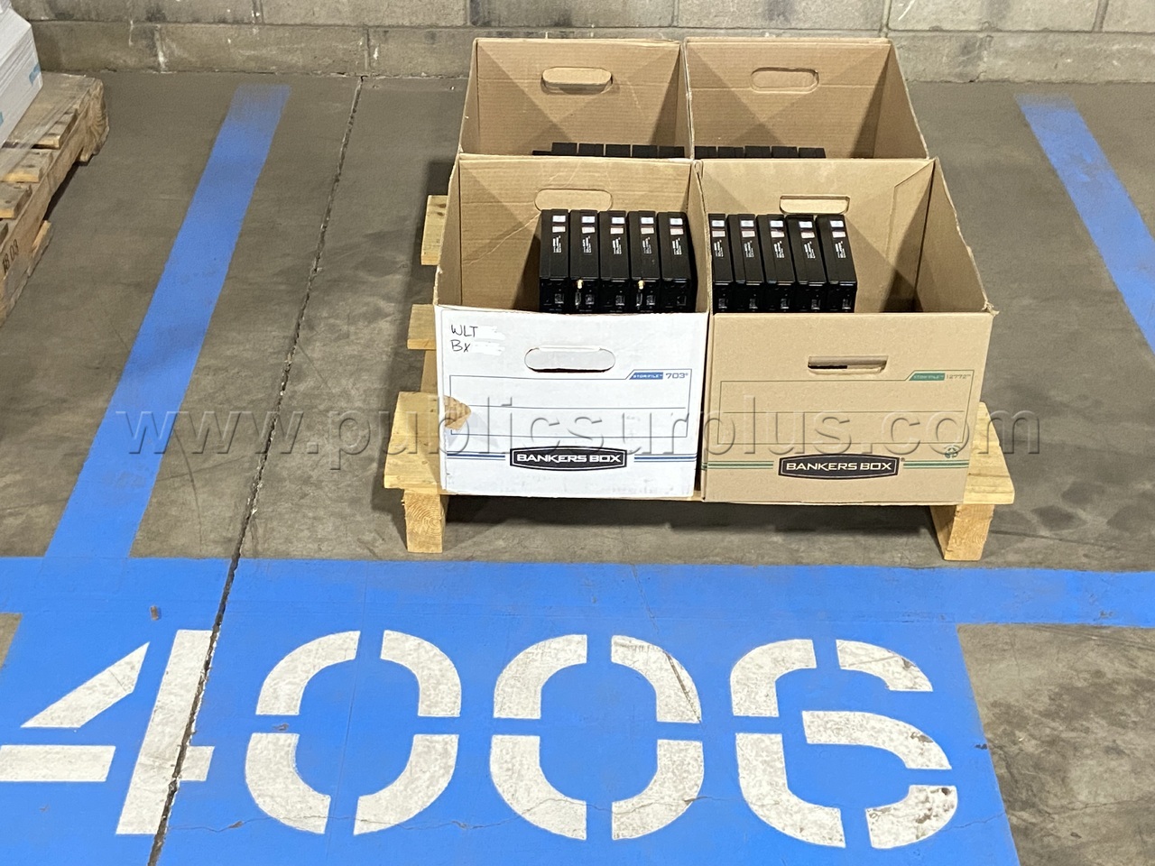 1 Pallet of Dell Minis -Boots to BIOS- /RA — photo 1