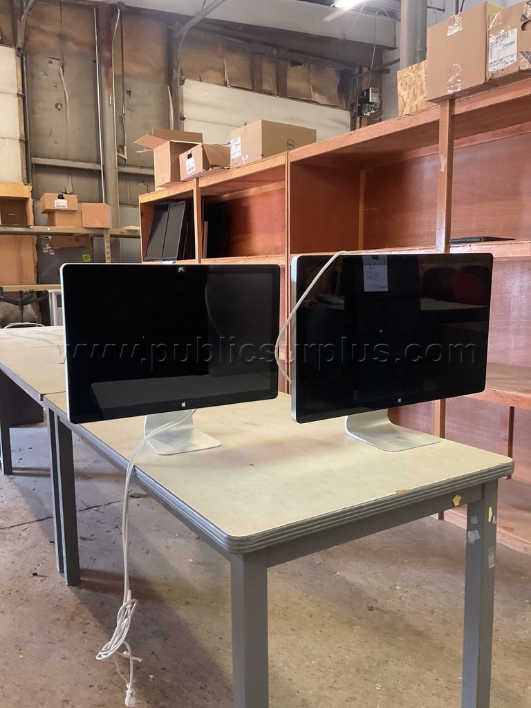 2-Apple Monitors  Lot # 4687 — photo 1