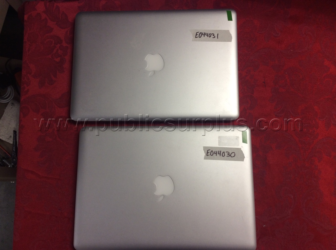 LOT OF (2) APPLE MACBOOK LAPTOPS - SOLD AS IS - 515 — photo 1
