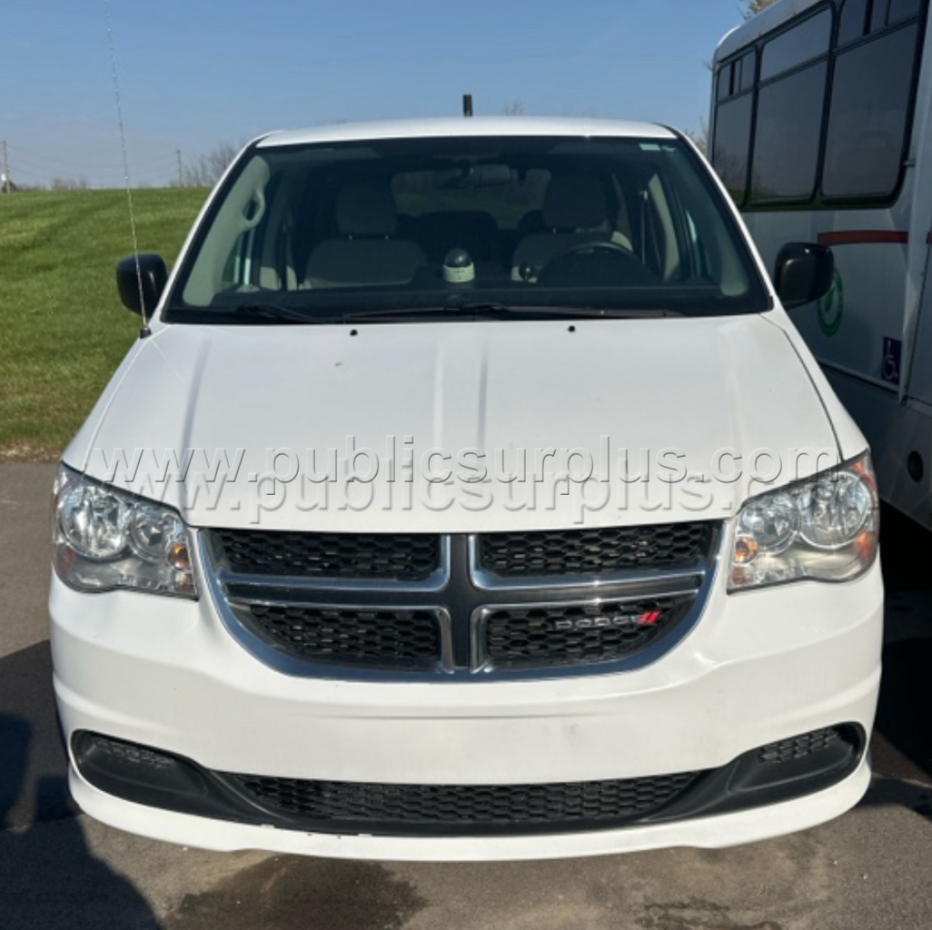2017 Wheelchair Accessible Dodge Caravan — photo 1