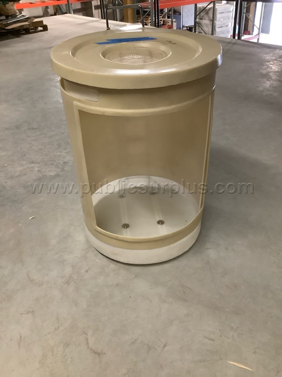 7860 - Laundry Bin — photo 1