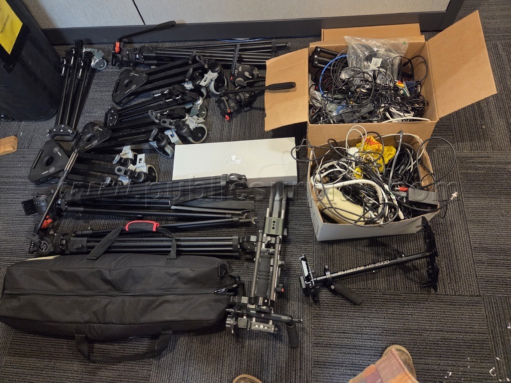 Miscellaneous Tripods, Spreaders, and Audio/Visual Parts and Accessories — photo 1