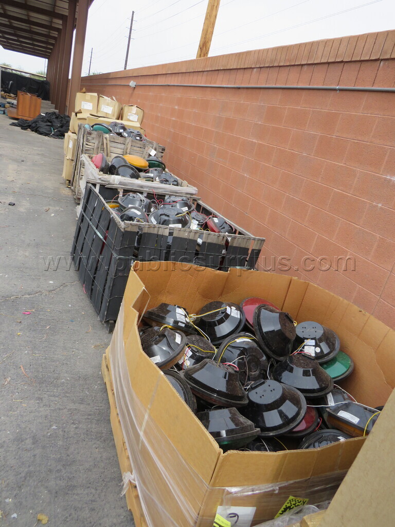 Lot of Traffic Signal LED's  **Unknown Condition** — photo 1