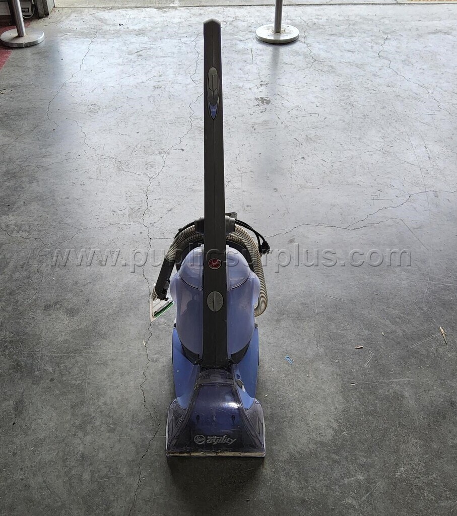 HOOVER COMMERCIAL VACUUM CLEANER — photo 1