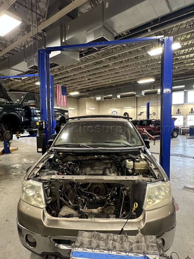 9000 Capacity Quality Lift (4440) — photo 1