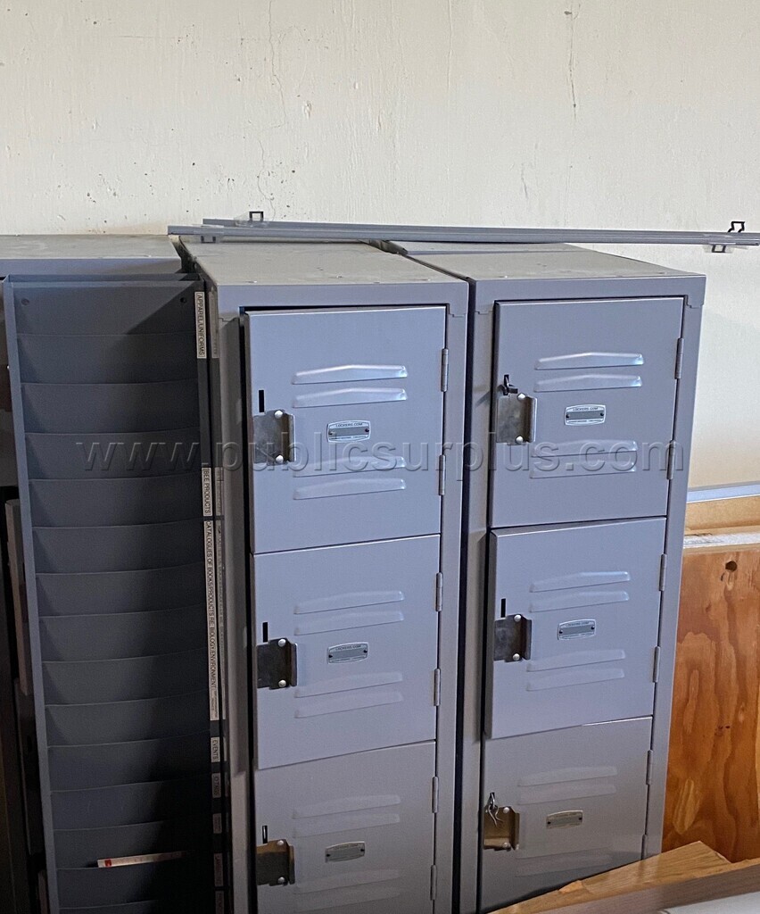 Steel Lockers - 5 Compartments - one unit — photo 1