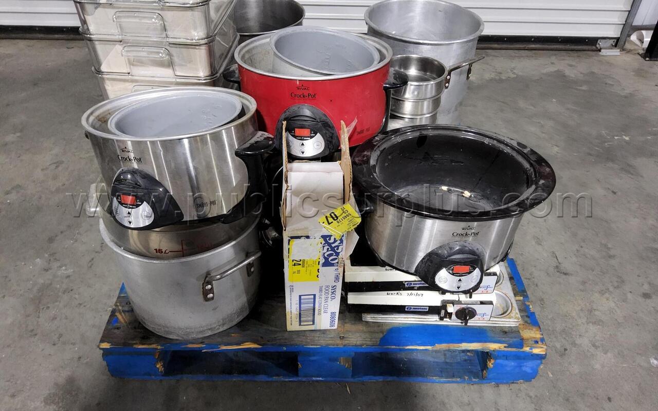 LOT OF VARIOUS KITCHEN SUPPLIES — photo 1