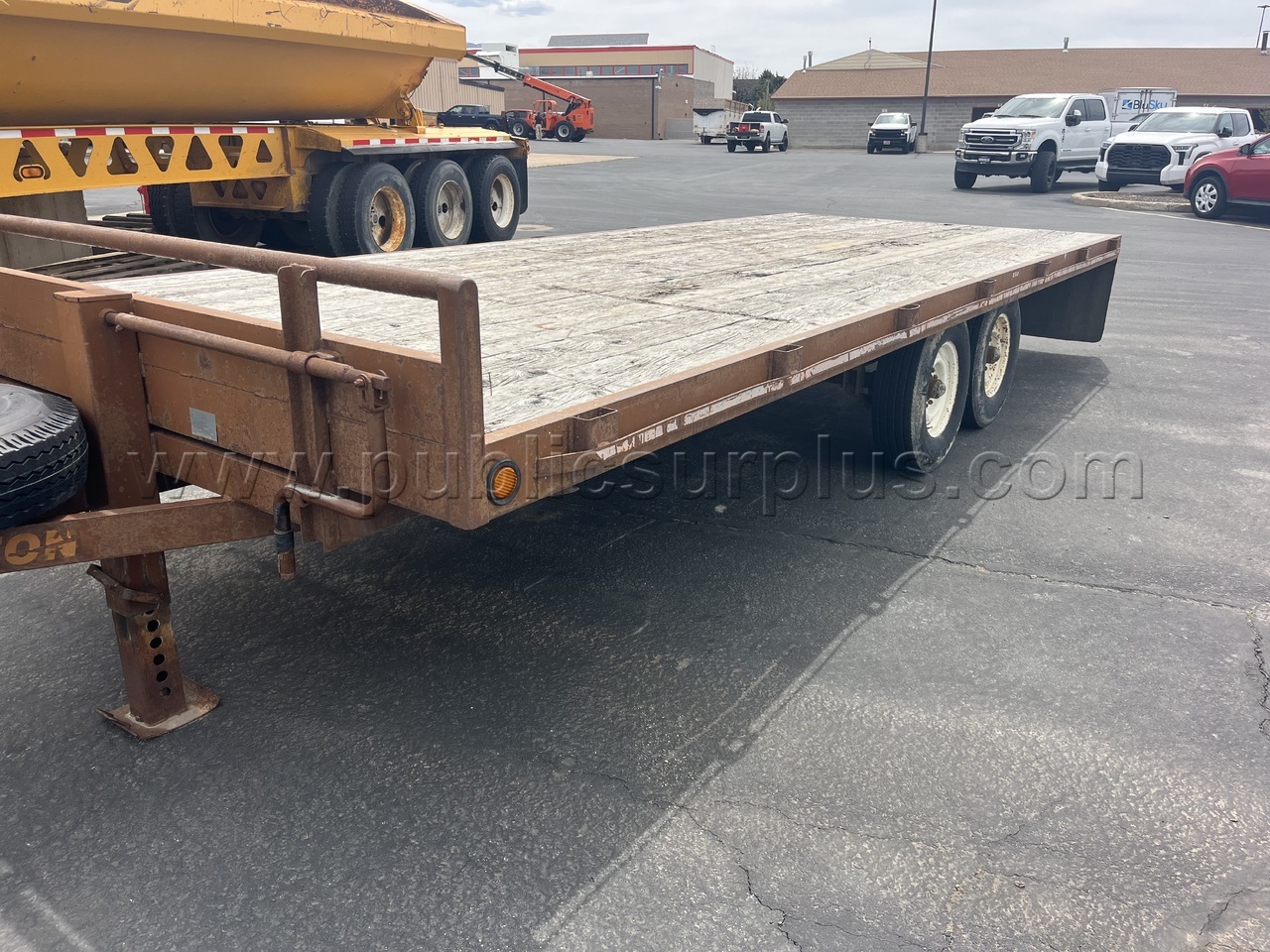 1988 Walton Flatbed Trailer — photo 1