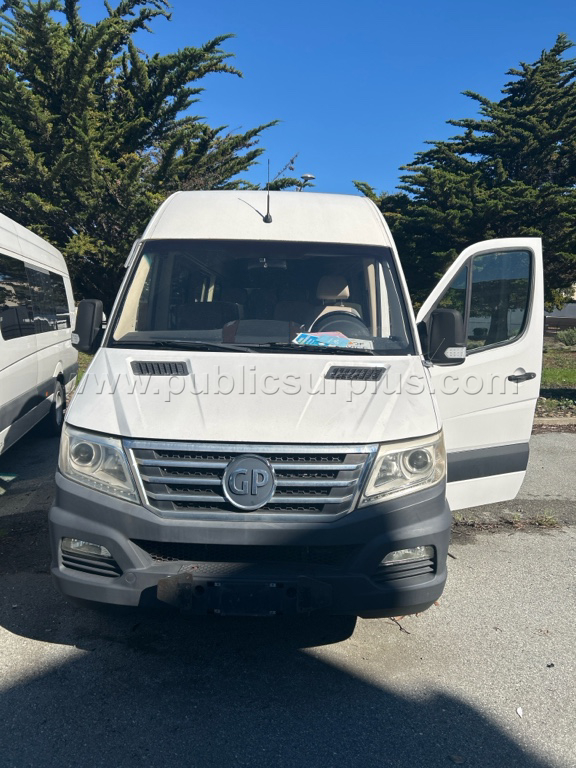 2018 EV Greenpower Motors Shuttle (CA2465) — photo 1