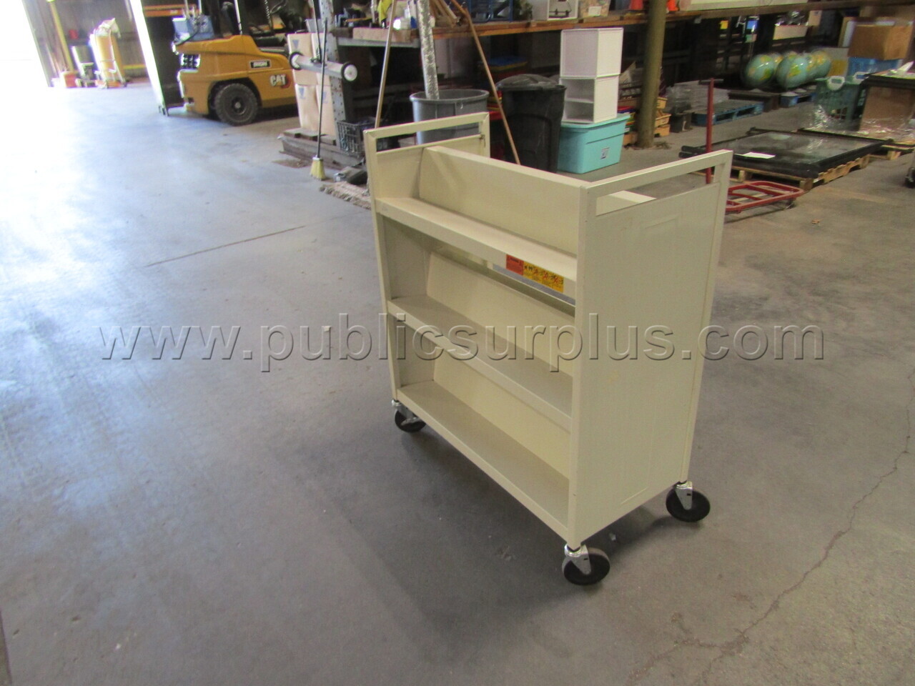 LIBRARY CART #1 — photo 1