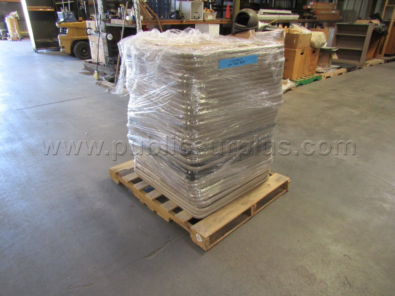 CARD TABLE PALLET — photo 1