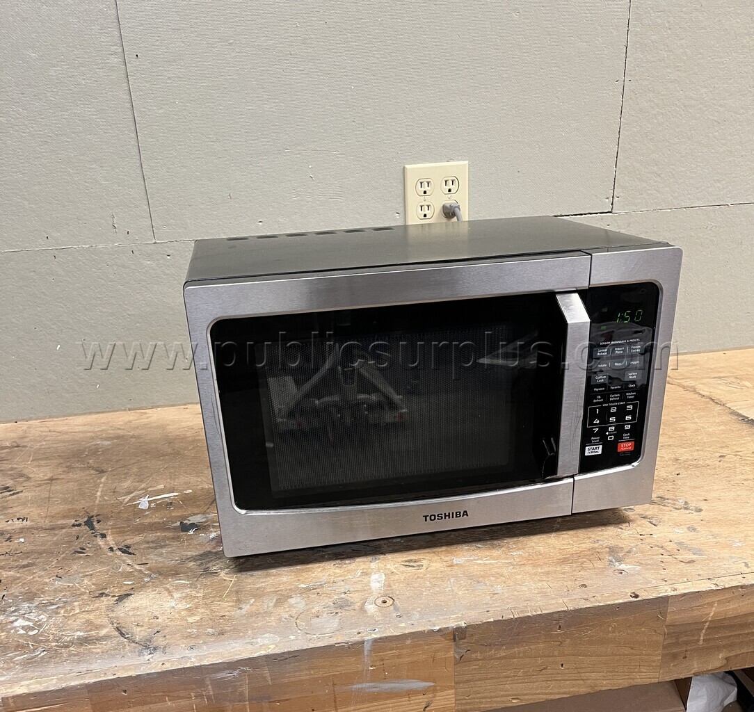 Microwave Oven — photo 1