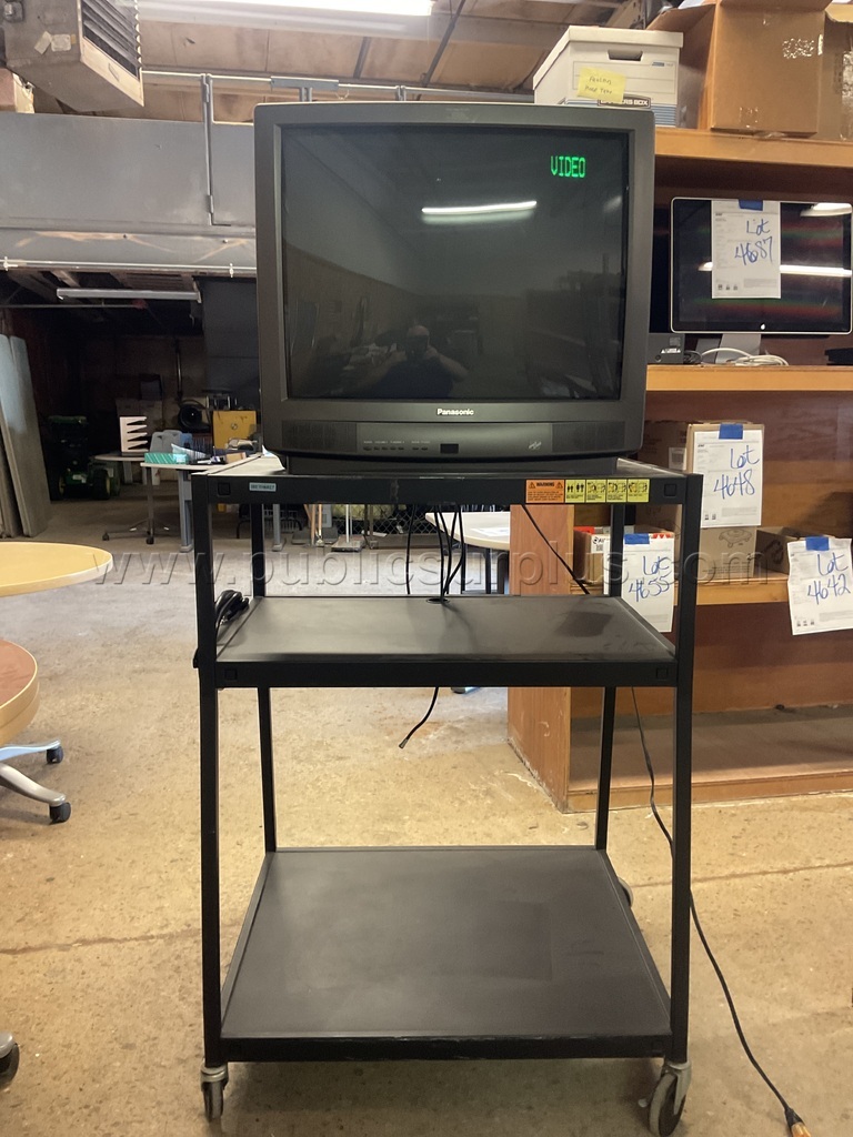 Panasonic Color Monitor & AV Cart Lot # 4692 — photo 1