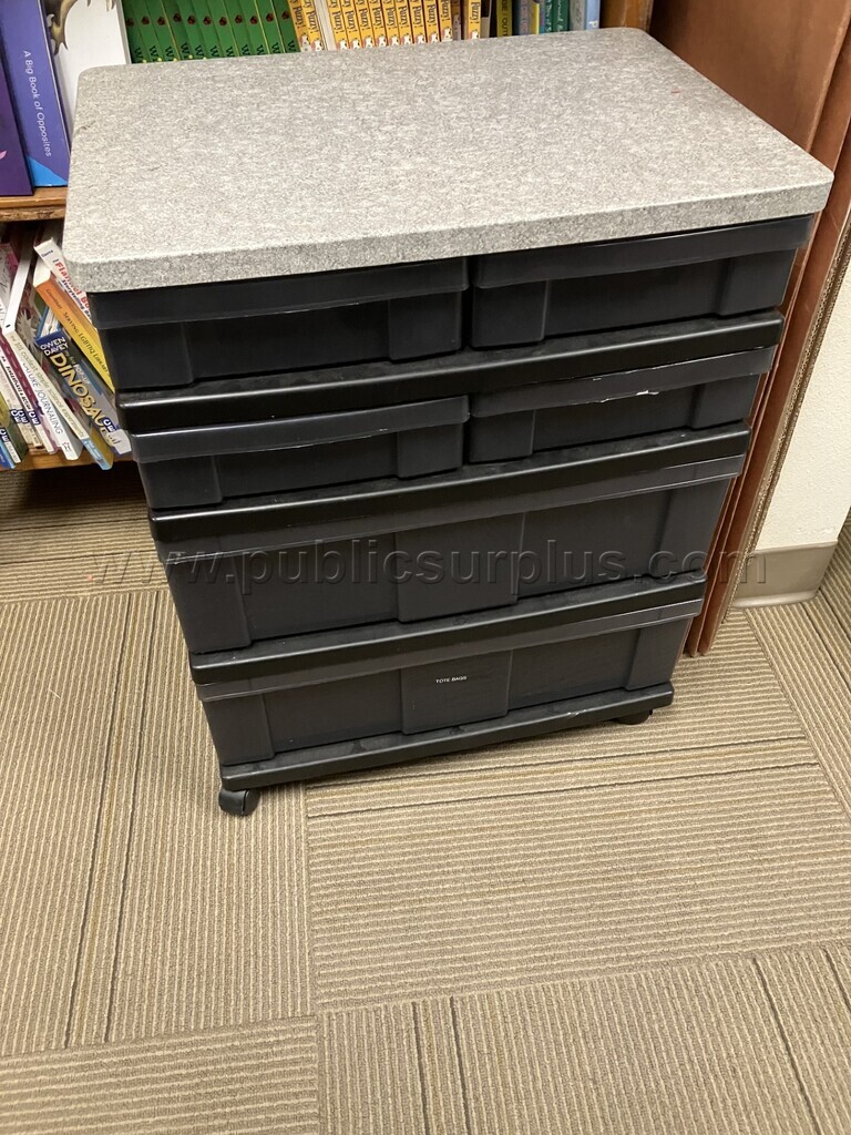 Plastic drawers — photo 1