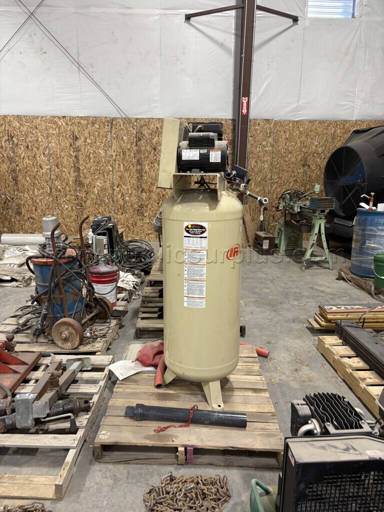 Ingersoll Rand 60 Gallon Stand Up Air Compressor — photo 1