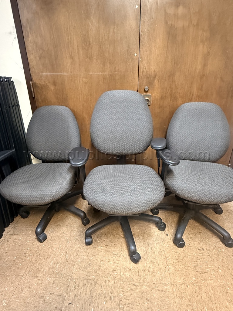 Adjustable Desk Chairs - Lot of 3 — photo 1