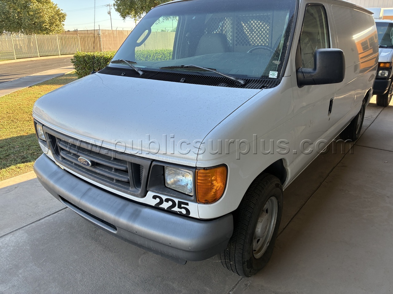 2006  ford van — photo 1