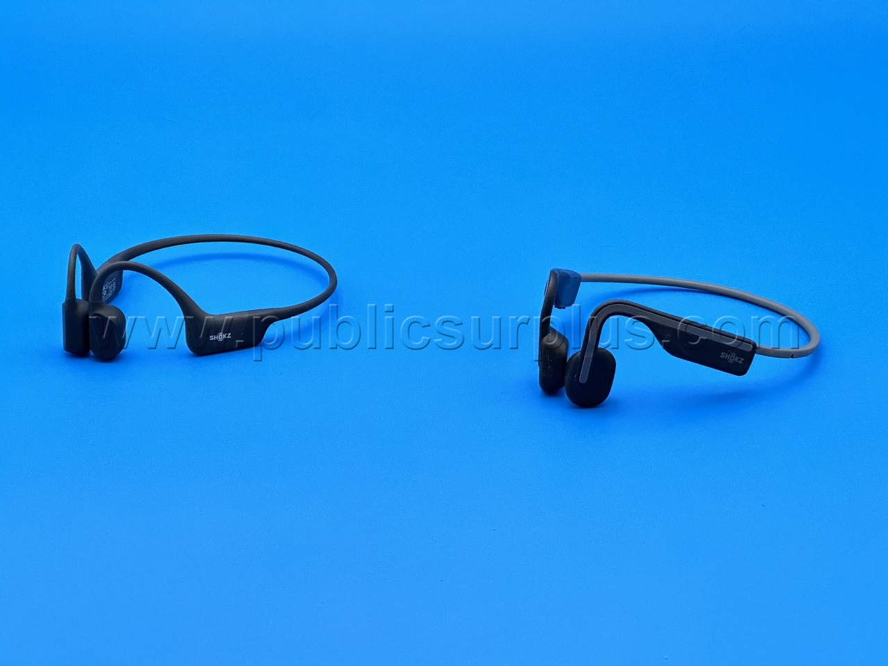 Various Wireless Earbuds - Shipping $9.99 /RA — photo 1