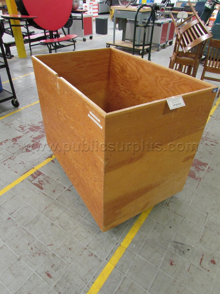 WOOD BOX ON WHEELS - AP26009 — photo 1