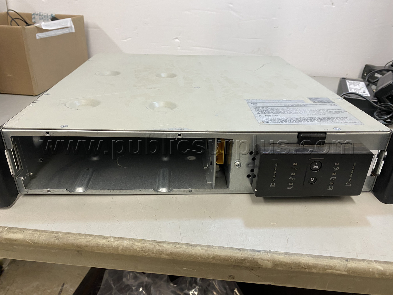 Server APC 1 — photo 1