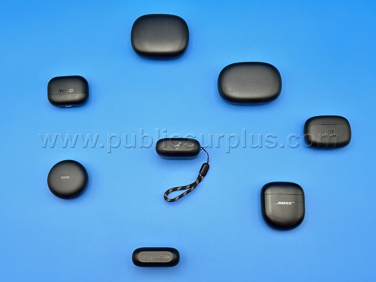 Various Wireless Earbuds - Shipping $9.99 /RA — photo 1