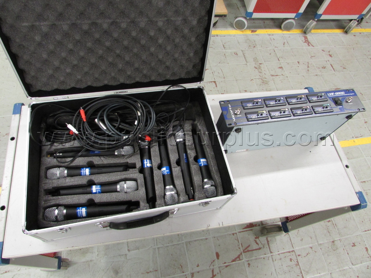 WIRELESS MICS (8) - AP26027 — photo 1