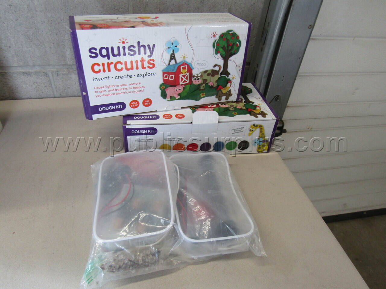 SQUISHY CIRCUITS — photo 1