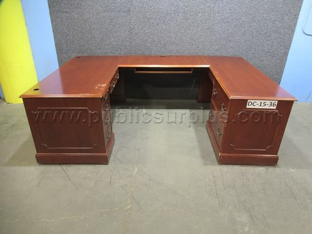 U-SHAPED DESK * DC-15-36 (R39A) — photo 1