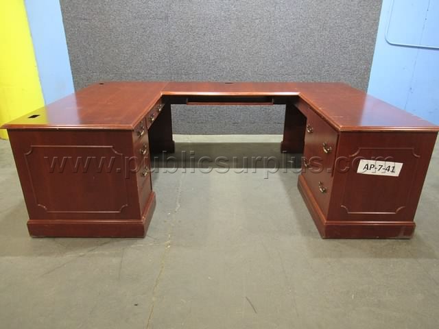 U-SHAPED DESK * AP-7-41 (R32A) — photo 1