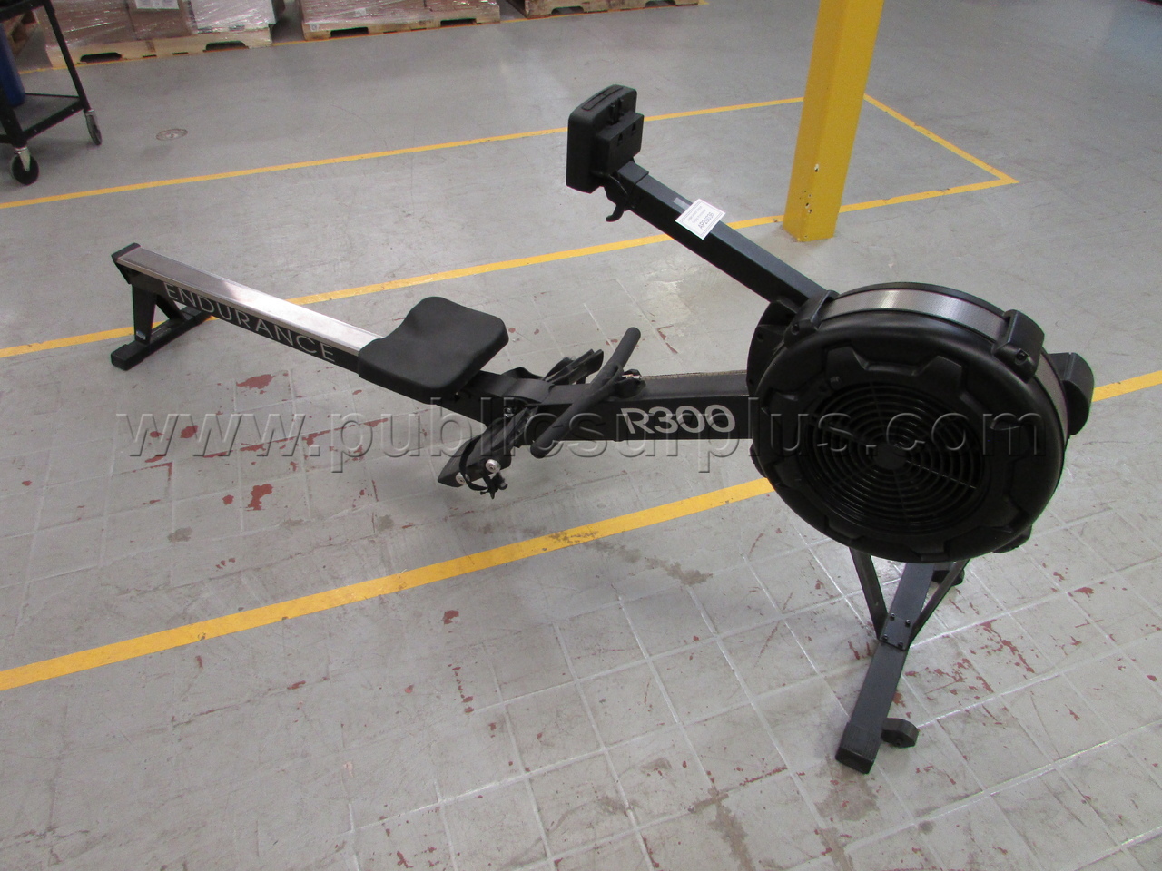 ROWING MACHINE, BODY-SOLID - AP26036 — photo 1