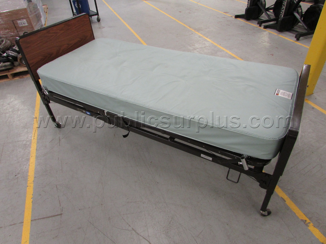 MEDICAL BED - AP26040 — photo 1