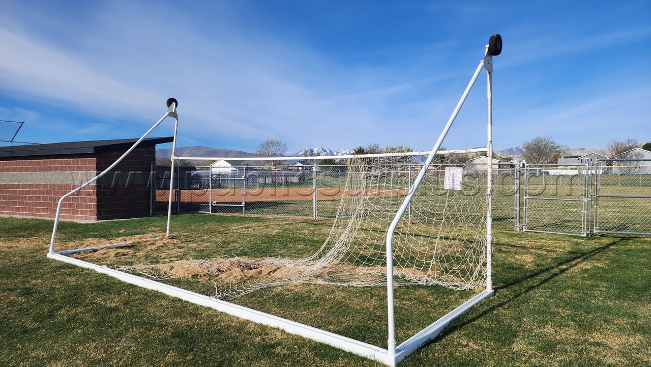 SOCCER GOALS (2) - AP26043 — photo 1