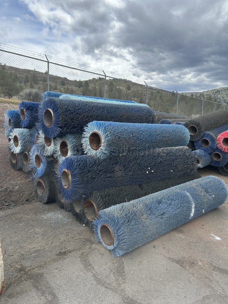 Lot 1 - Used Broom Cores AKA Cattle Scratchers — photo 1