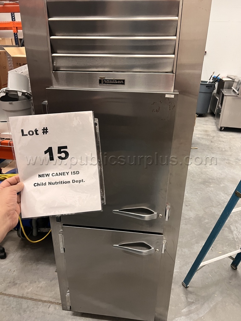 Lot # 15 double door cooler — photo 1