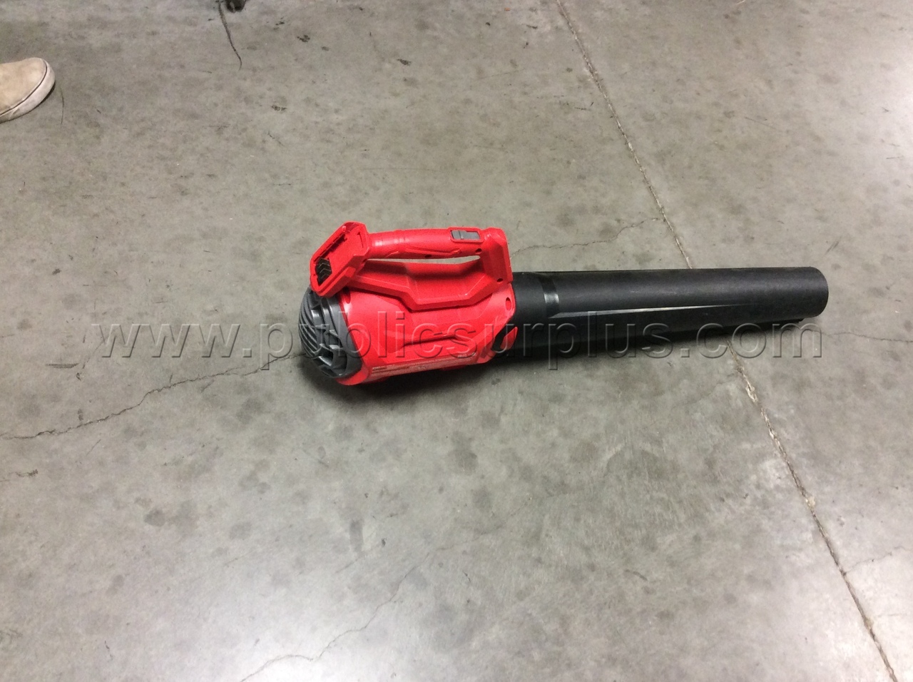 CRAFTMAN LEAFBLOWER - SOLD AS IS - 528 — photo 1