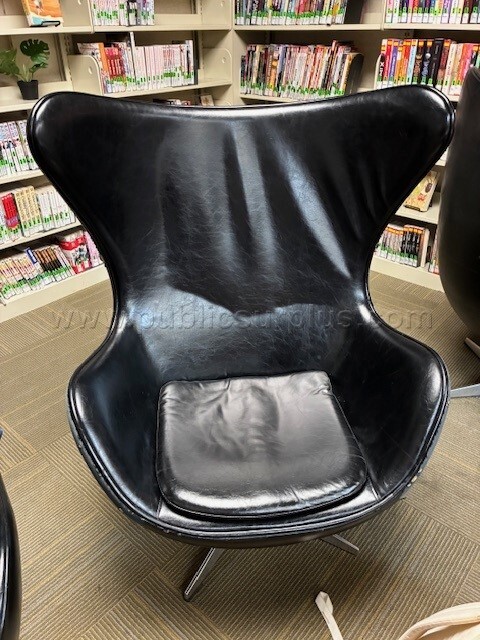 4 deep swivel chairs — photo 1