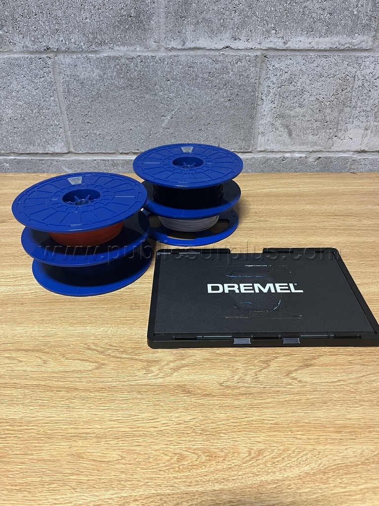 Lot of 4, Dremel 3D Printing Filament w/ Board — photo 1