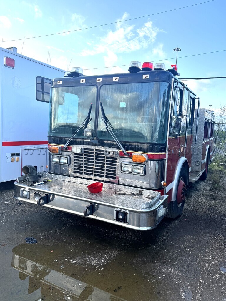 1996 HME LUV FIRE ENGINE — photo 1