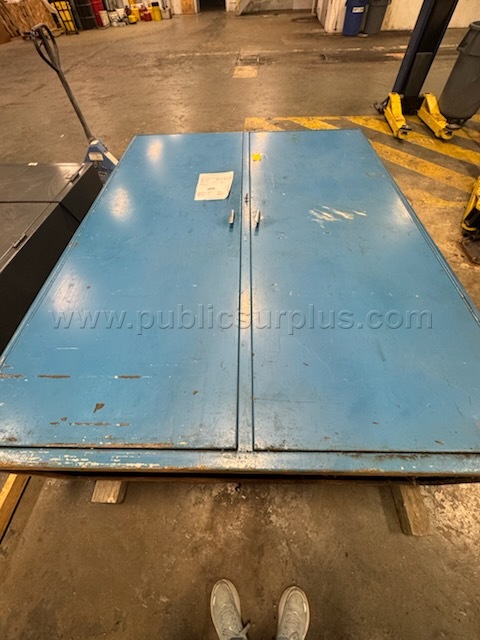 Cabinet, Storage, Multiple Compartments — photo 1